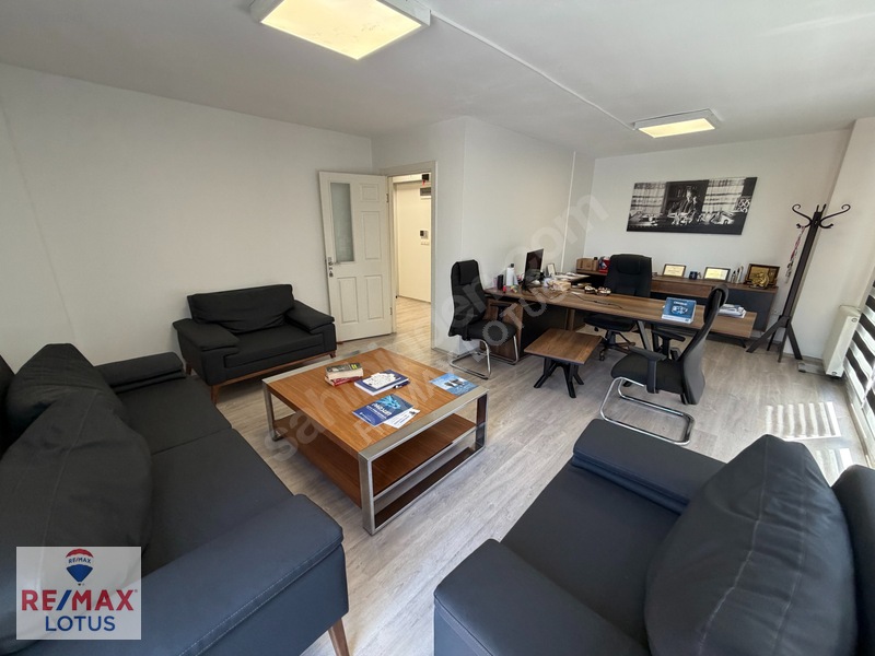Güzelyalı Sahil Yolunda 959 M² Komple Satılık Bina — fotoğraf 38
