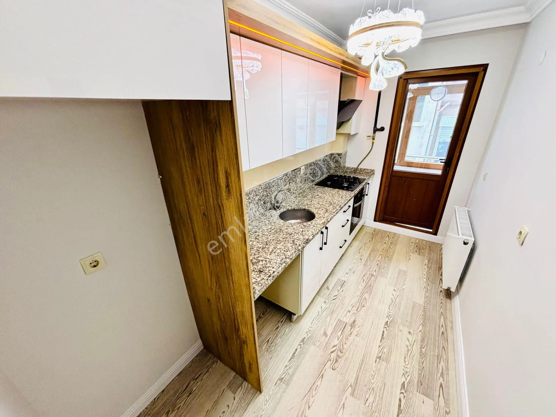 Yükselden Altınkumda Krediye Uygun Asansörlü Ayrı Mutfak 2+1 — fotoğraf 2