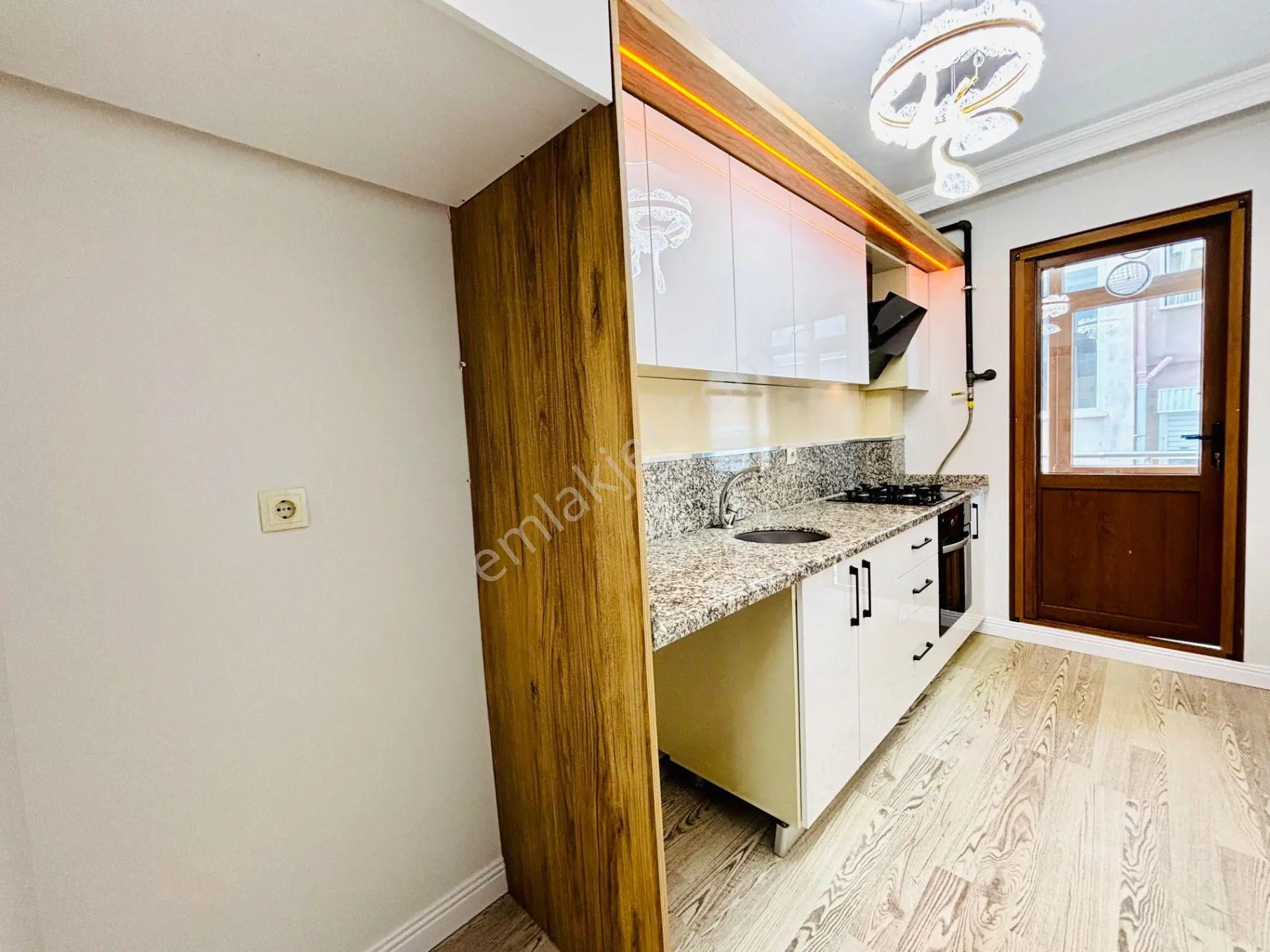 Yükselden Altınkumda Krediye Uygun Asansörlü Ayrı Mutfak 2+1 — fotoğraf 16