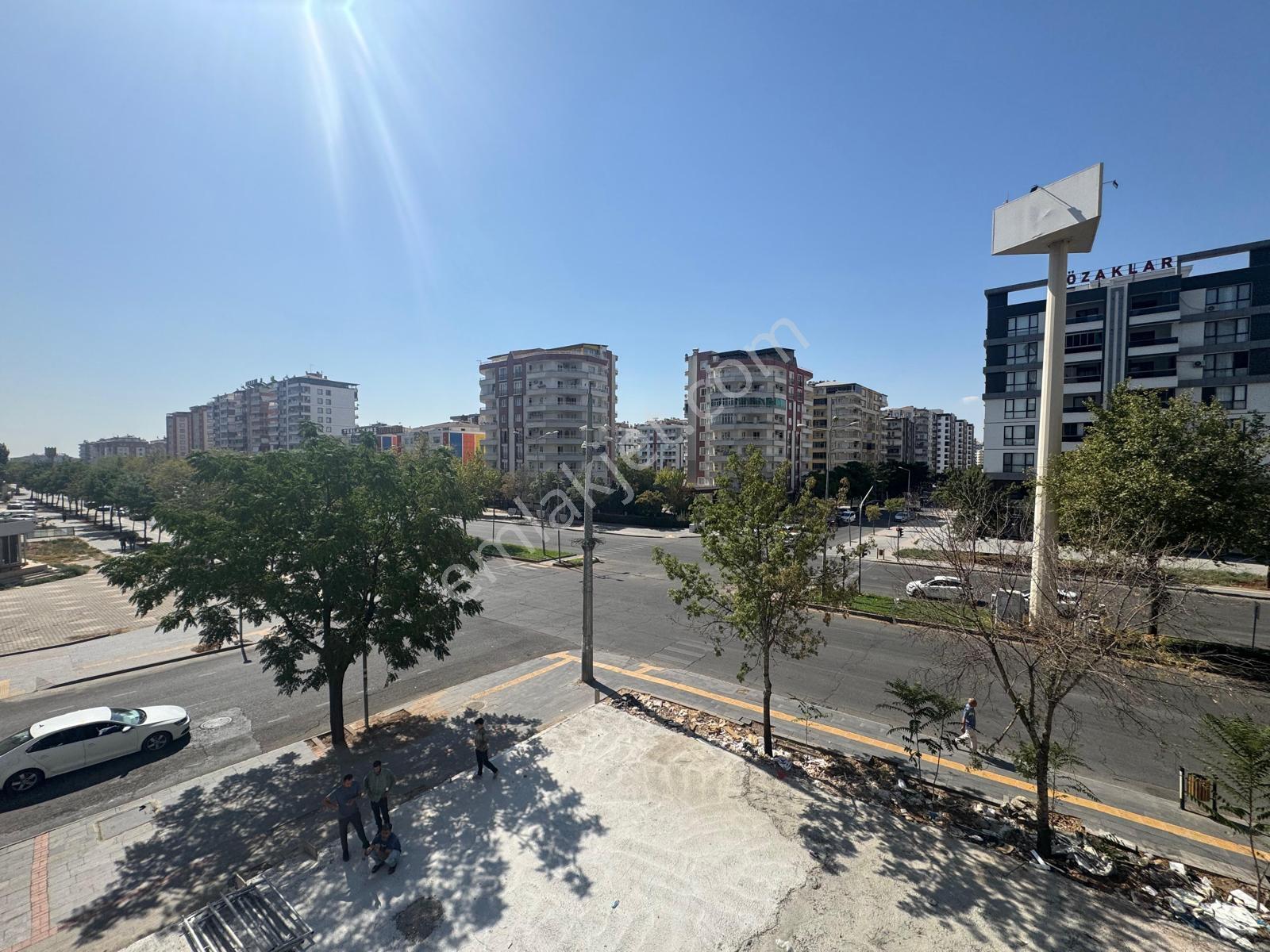 Kent Meydanı 3.5+1 Ultra Lüx İç Yapılı Sıfır Daire — fotoğraf 7
