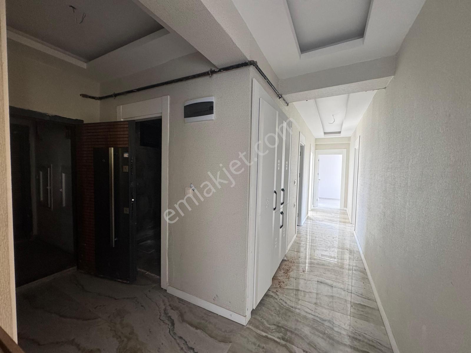 Kent Meydanı 3.5+1 Ultra Lüx İç Yapılı Sıfır Daire — fotoğraf 8