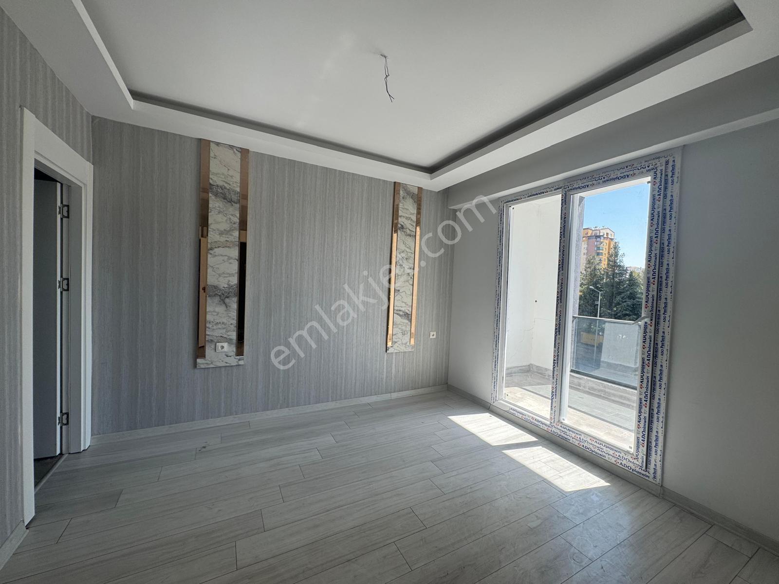 Kent Meydanı 3.5+1 Ultra Lüx İç Yapılı Sıfır Daire — fotoğraf 13