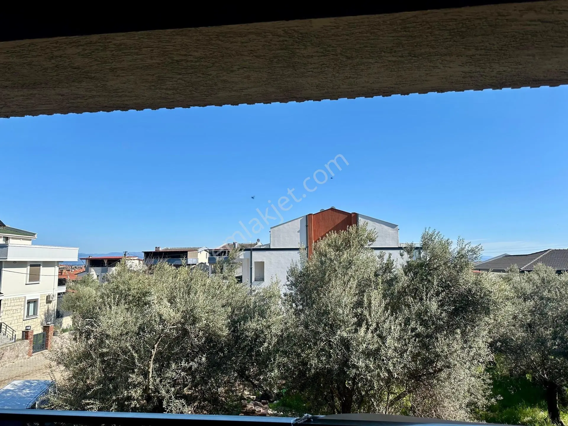 Altınoluk Merkezde Satılık 3+1 Sıfır Villa — fotoğraf 13