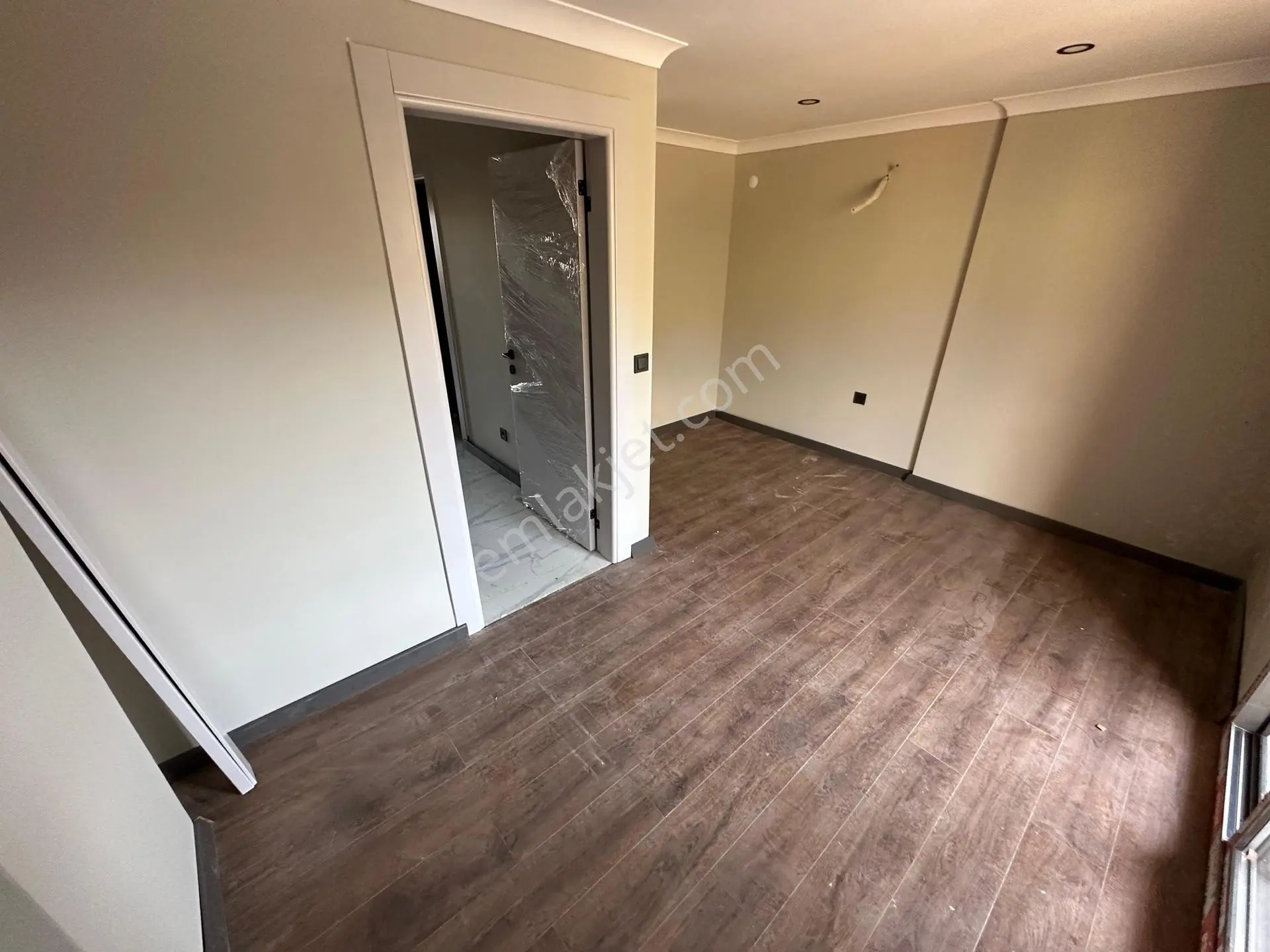 Altınoluk Merkezde Satılık 3+1 Sıfır Villa — fotoğraf 18