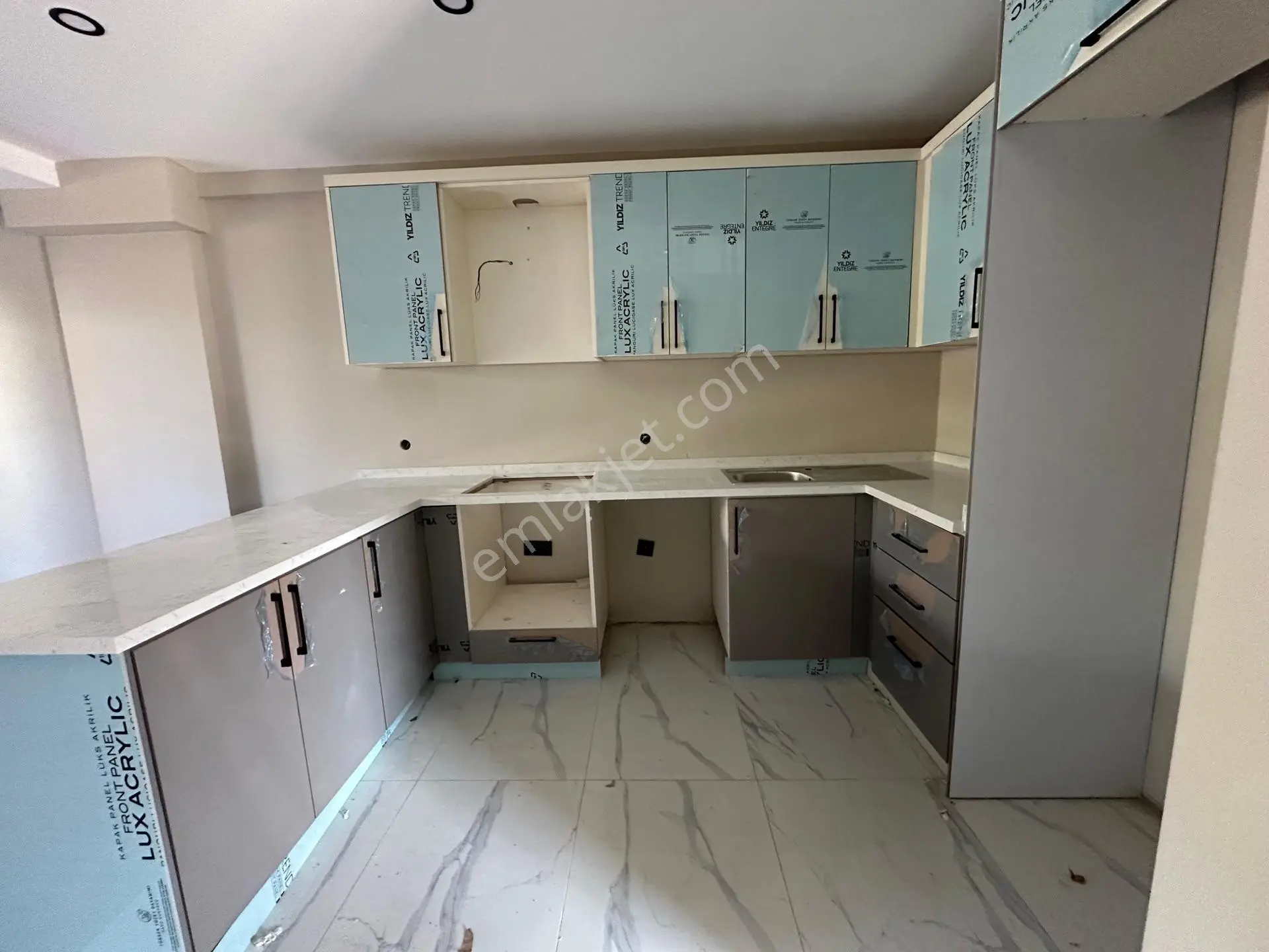 Altınoluk Merkezde Satılık 3+1 Sıfır Villa — fotoğraf 20