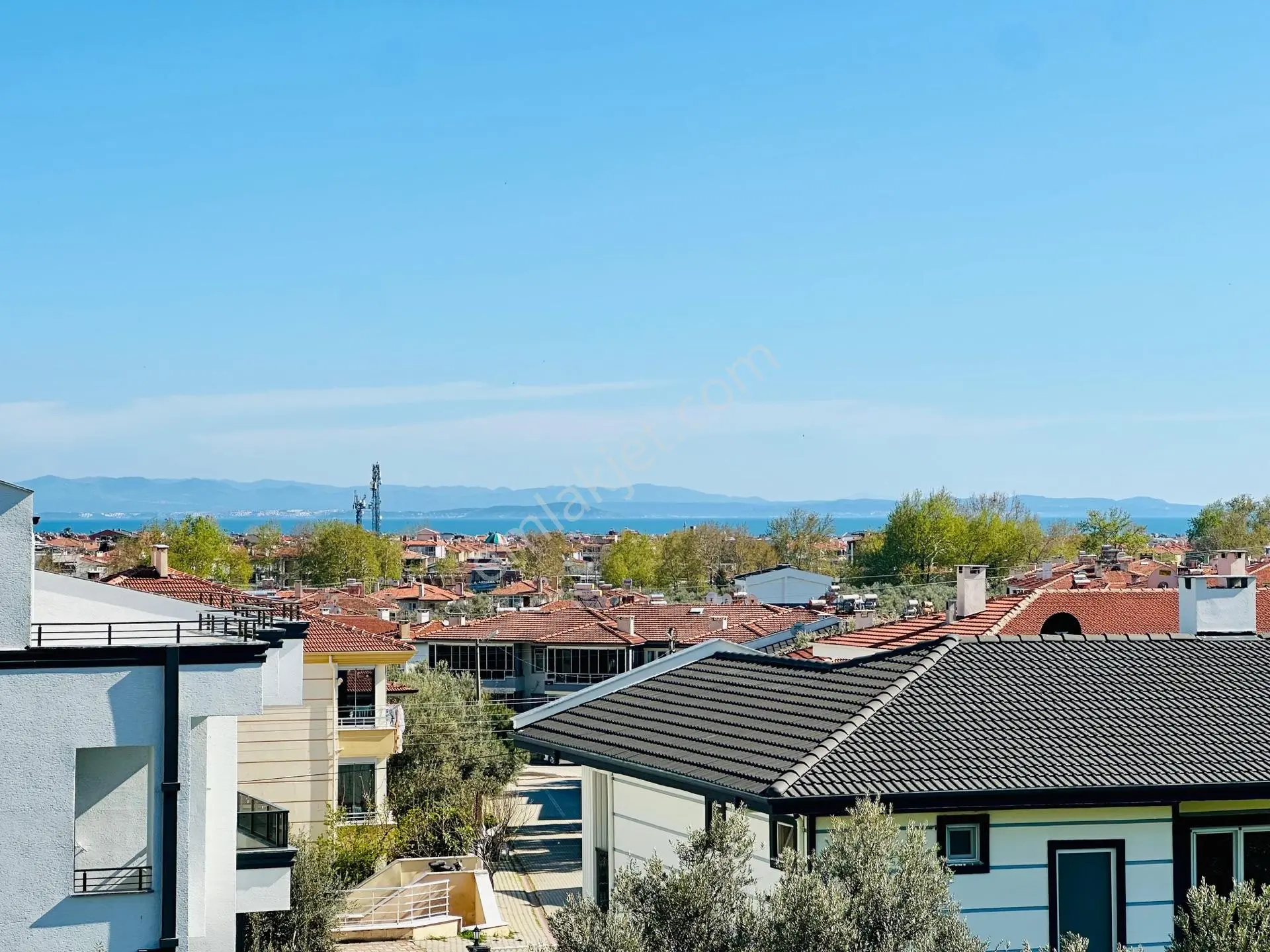 Altınoluk Merkezde Satılık 3+1 Sıfır Villa — fotoğraf 25