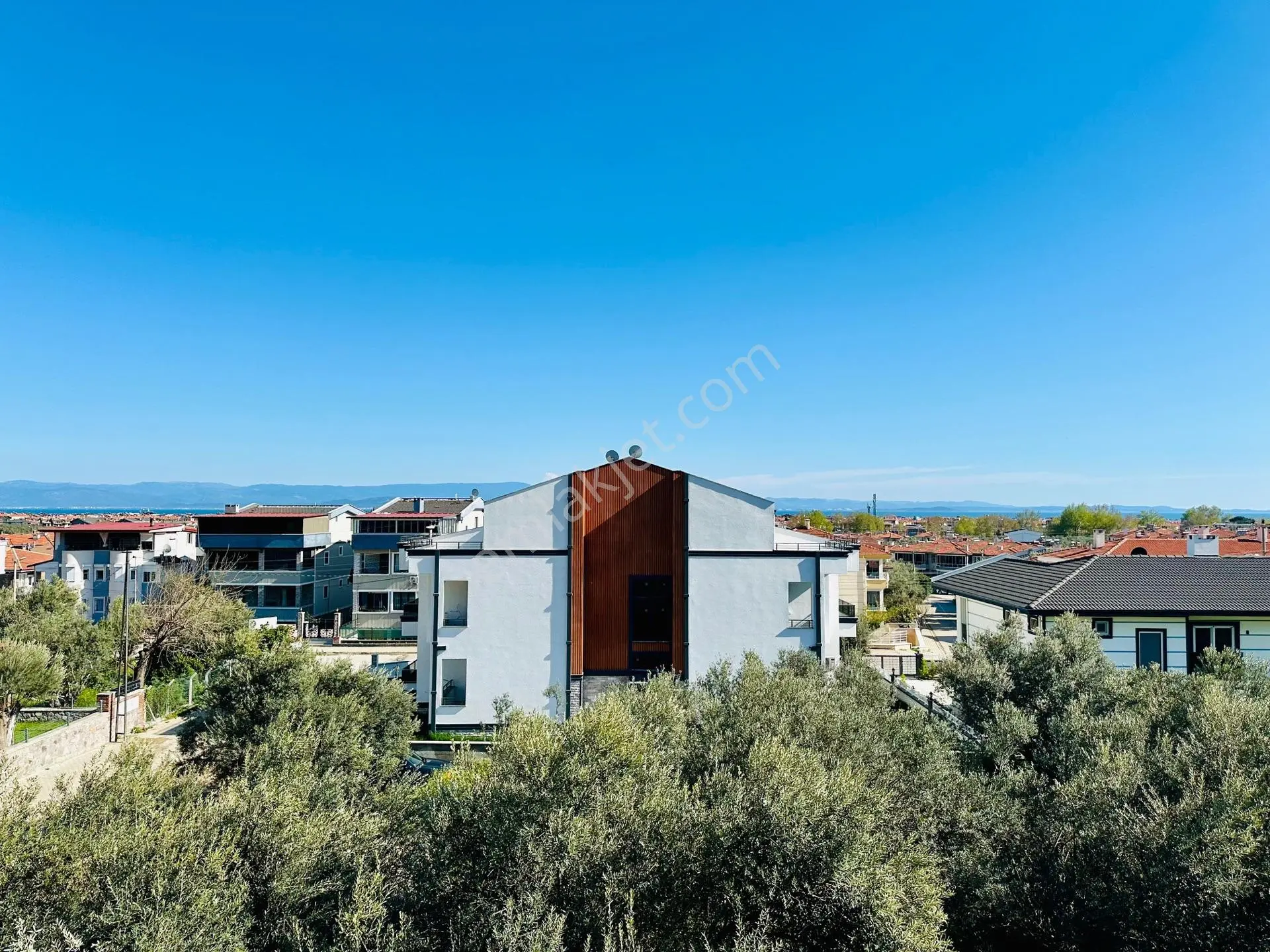 Altınoluk Merkezde Satılık 3+1 Sıfır Villa — fotoğraf 34