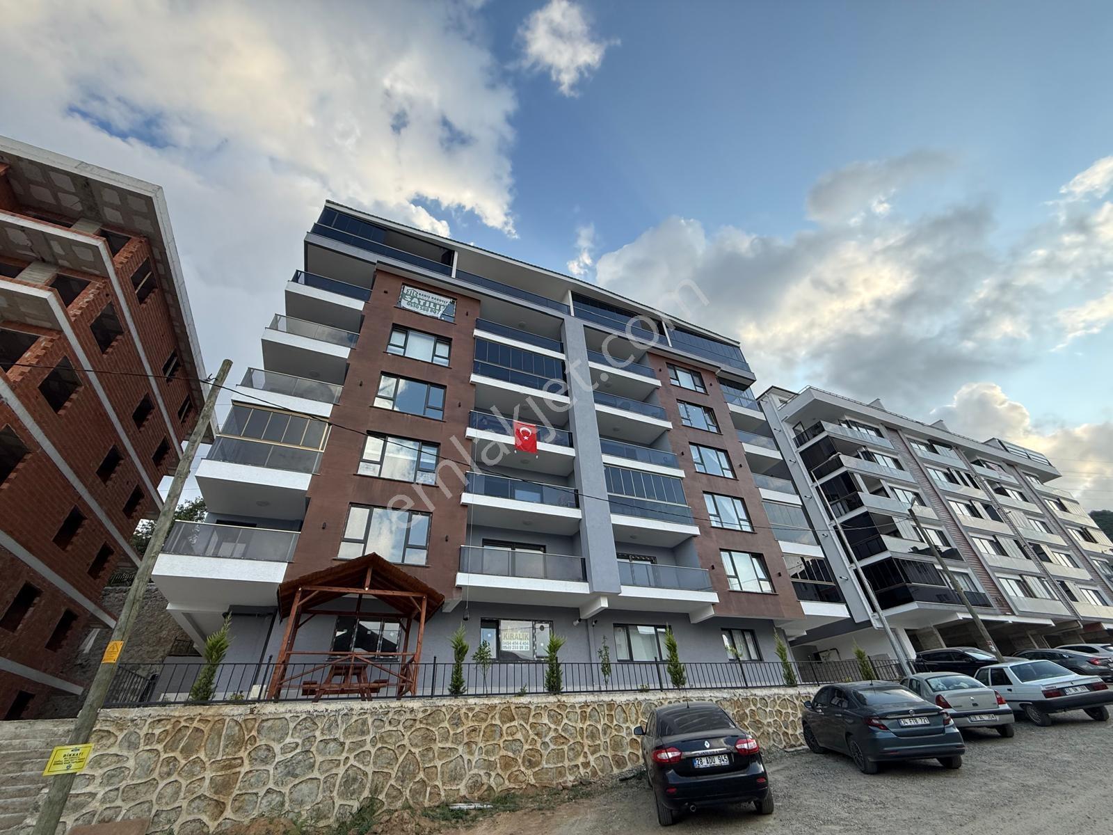 Eriklimanda Deniz Manzaralı, Ebeveyn Banyolu 145 M² Satılık 3+1 — fotoğraf 2