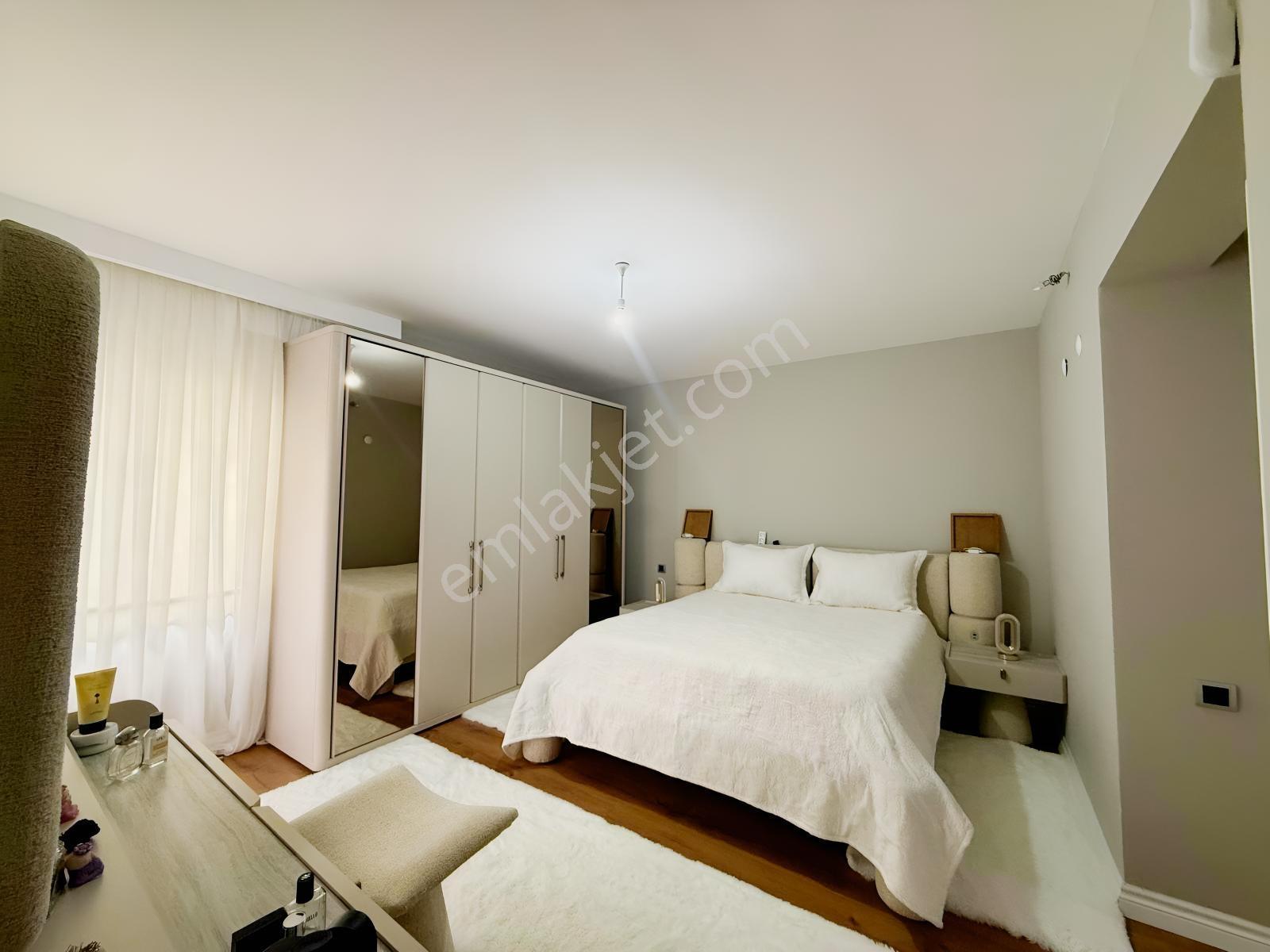 Eriklimanda Deniz Manzaralı, Ebeveyn Banyolu 145 M² Satılık 3+1 — fotoğraf 11