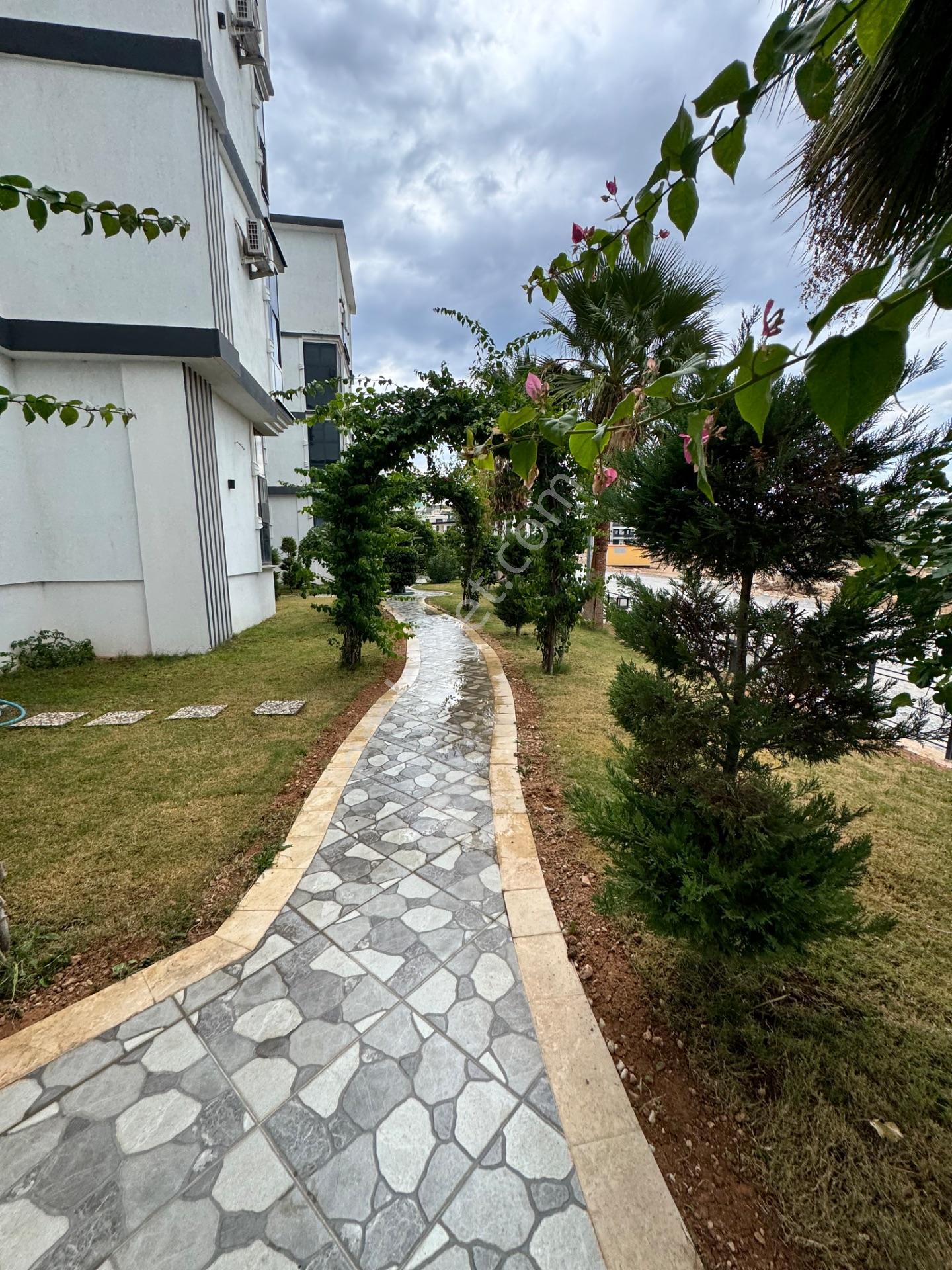 Didim Altınkumda Denize Yürüme Mesafesinde Lüks Site İçerisinde 2+1 Elyalı Daire — fotoğraf 3