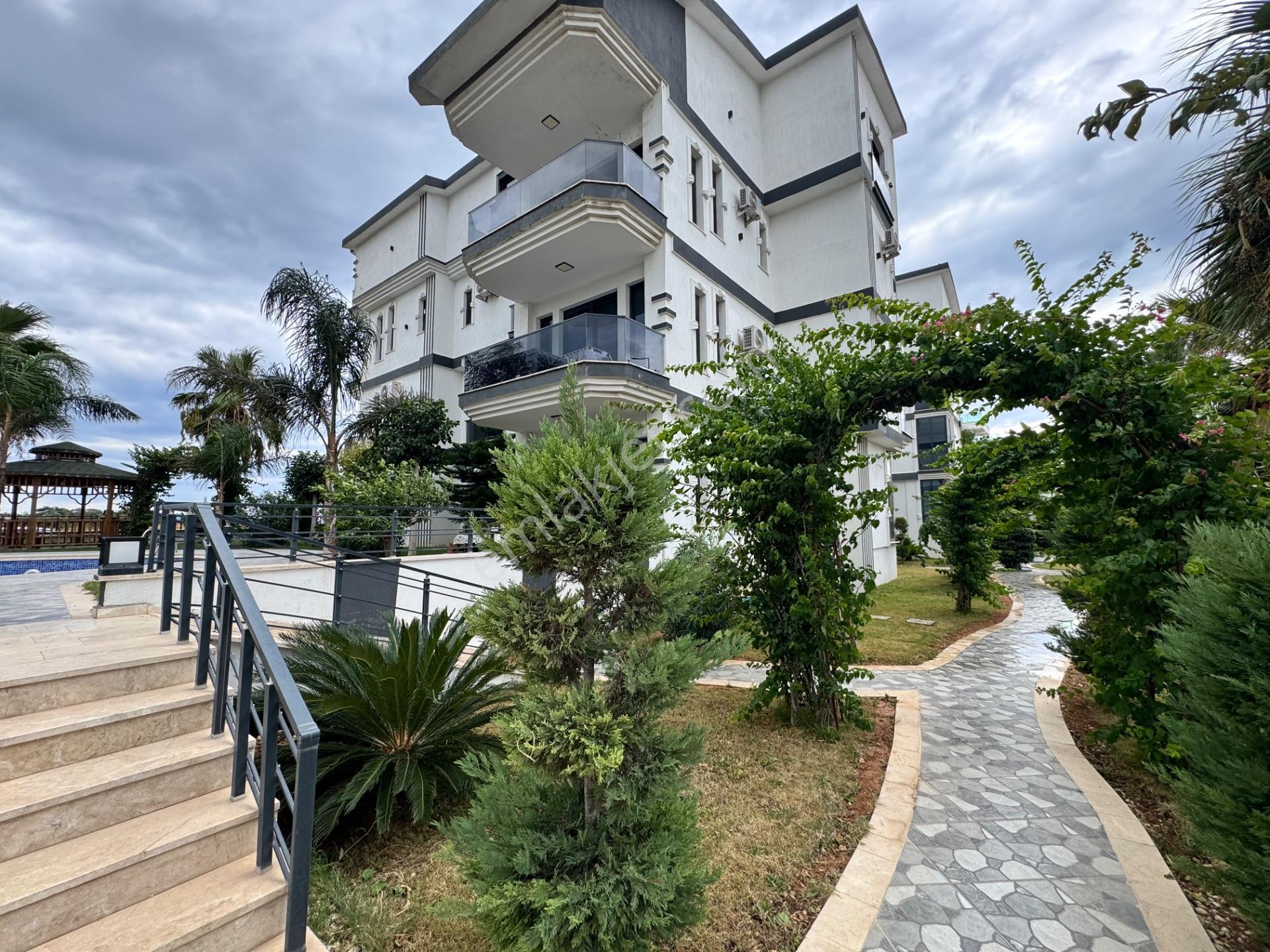 Didim Altınkumda Denize Yürüme Mesafesinde Lüks Site İçerisinde 2+1 Elyalı Daire — fotoğraf 4