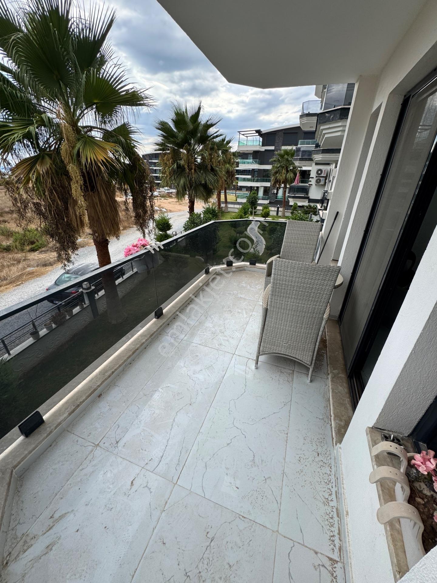 Didim Altınkumda Denize Yürüme Mesafesinde Lüks Site İçerisinde 2+1 Elyalı Daire — fotoğraf 15