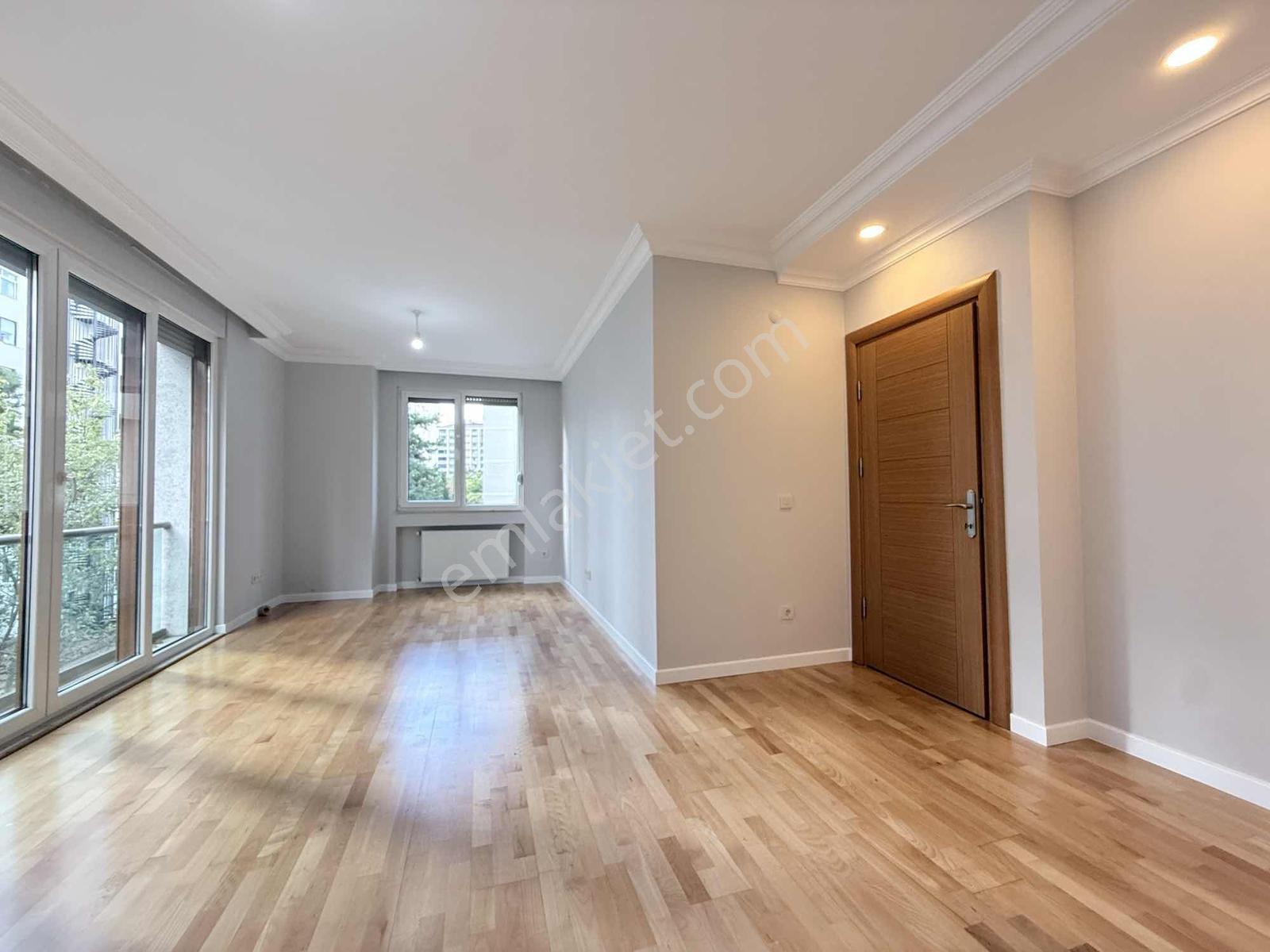 Suadiye'de Satılık 2+1 Boş Daire - 90m² -2 Balkonlu - Otoparklı — fotoğraf 9