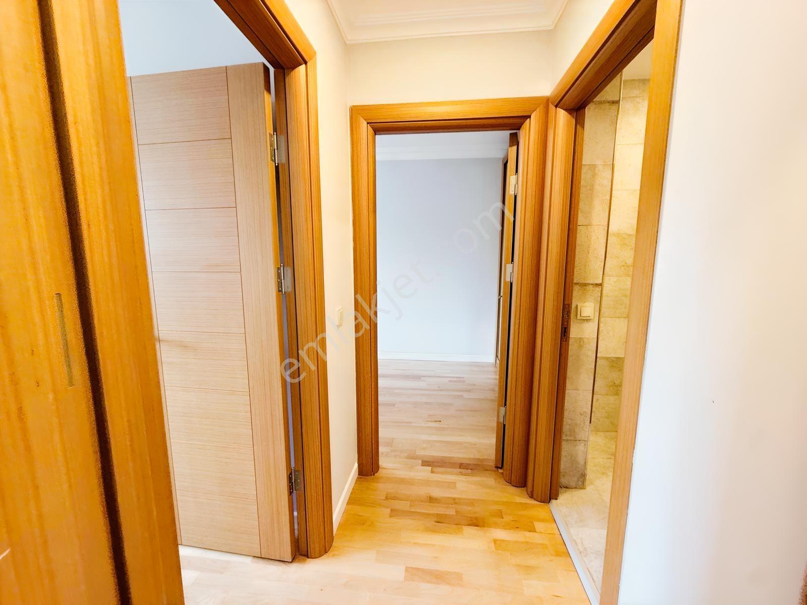 Suadiye'de Satılık 2+1 Boş Daire - 90m² -2 Balkonlu - Otoparklı — fotoğraf 25
