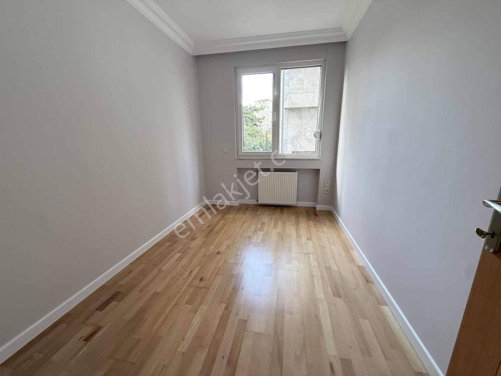Suadiye'de Satılık 2+1 Boş Daire - 90m² -2 Balkonlu - Otoparklı — fotoğraf 26