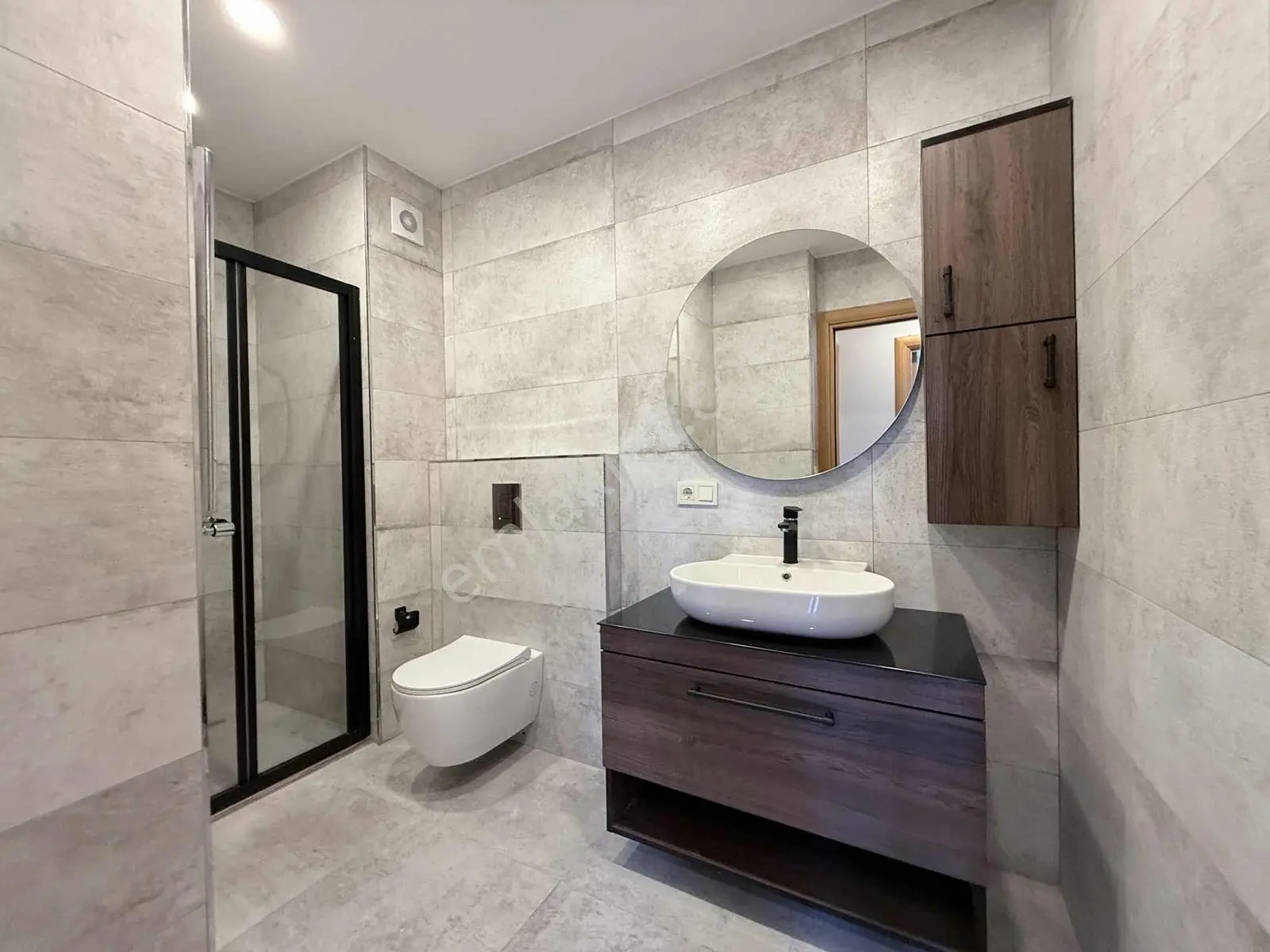 Suadiye'de Satılık 2+1 Boş Daire - 90m² -2 Balkonlu - Otoparklı — fotoğraf 31