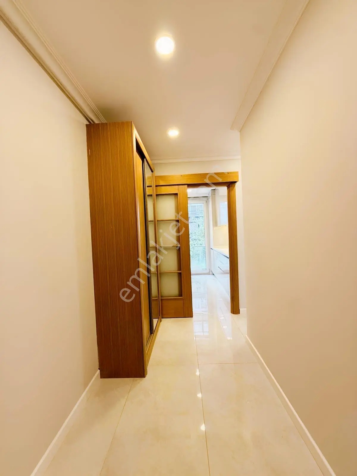Suadiye'de Satılık 2+1 Boş Daire - 90m² -2 Balkonlu - Otoparklı — fotoğraf 44