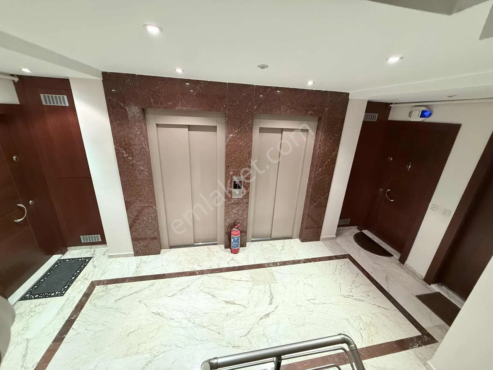 Suadiye'de Satılık 2+1 Boş Daire - 90m² -2 Balkonlu - Otoparklı — fotoğraf 47