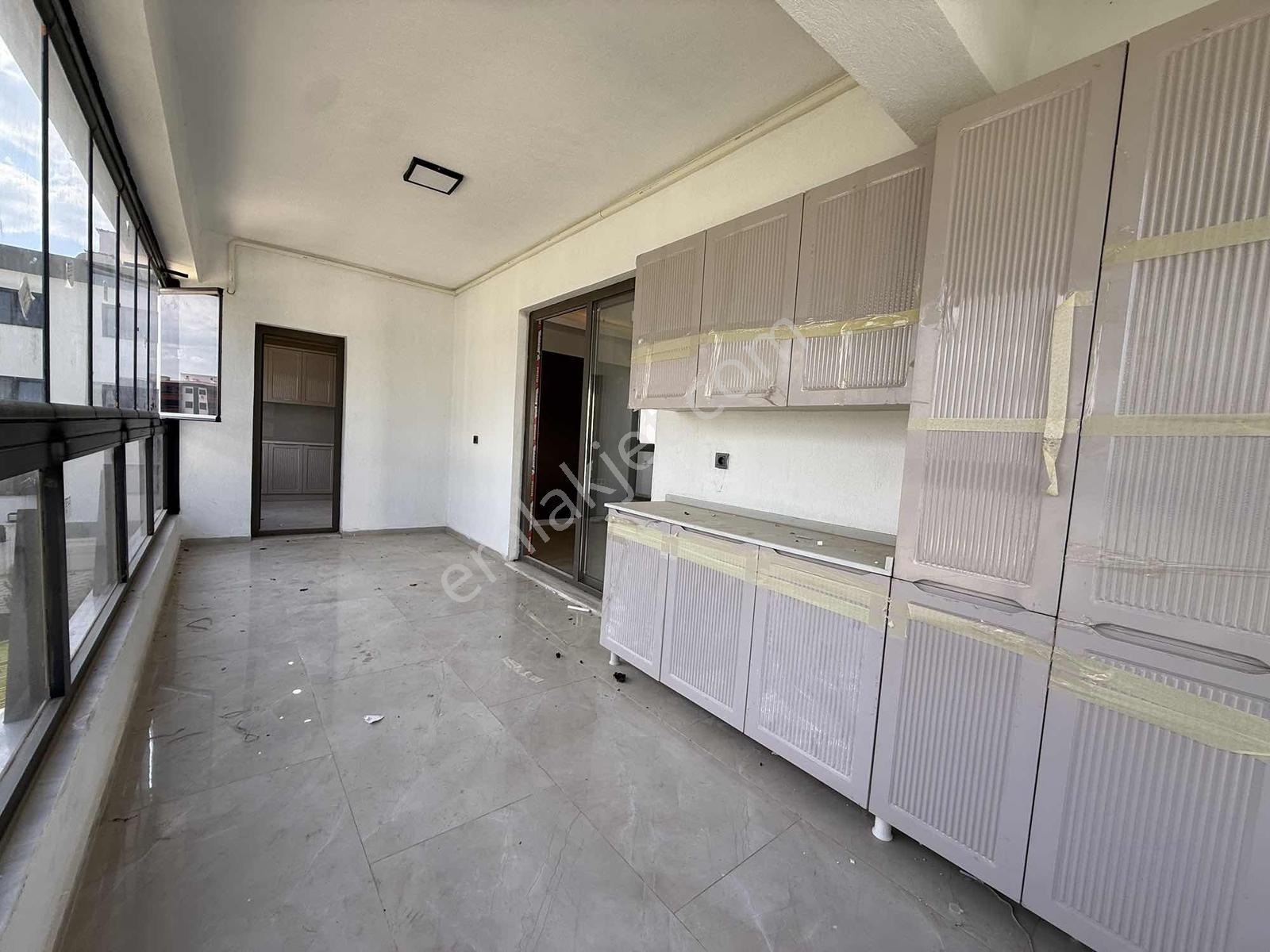 Uygandan Muratbey Mah 3+1 Lüx Havuzlu Site — fotoğraf 11