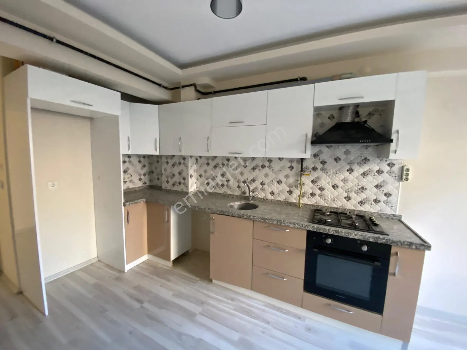 Şirintepe Mahallesinde Satılık Yatırıma Ve Yaşlıya Uygun 1+1 Daire — fotoğraf 9