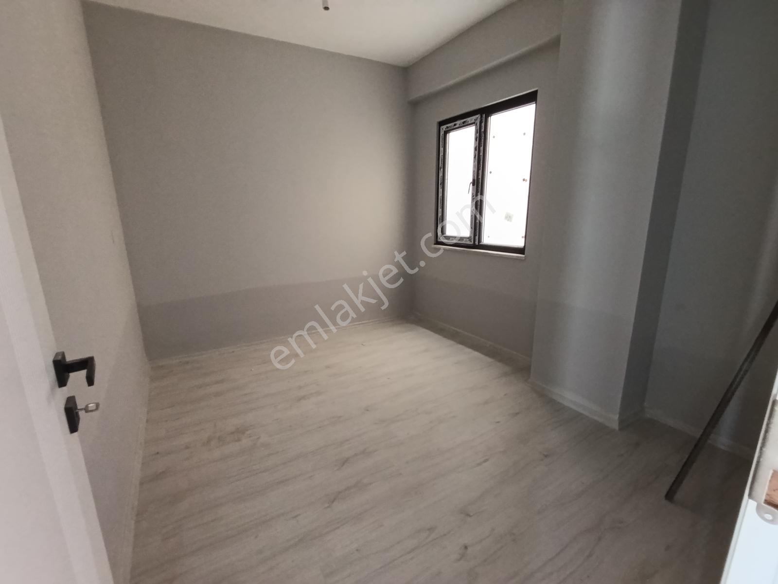 Emek A.menderes Koruparka Yakın Acil Satılık 2+1 A.mutfak Arakat — fotoğraf 9