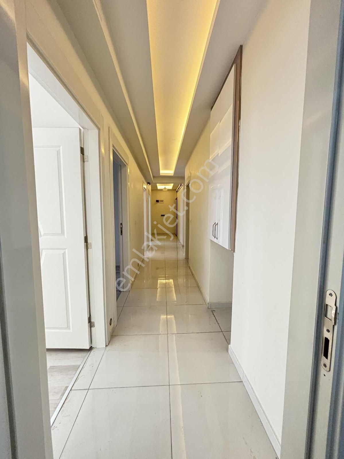 Ymz Den Çağdaş Da 2+1 Ultra Lüx İskanlı Hasarsız Kapalı Otopark