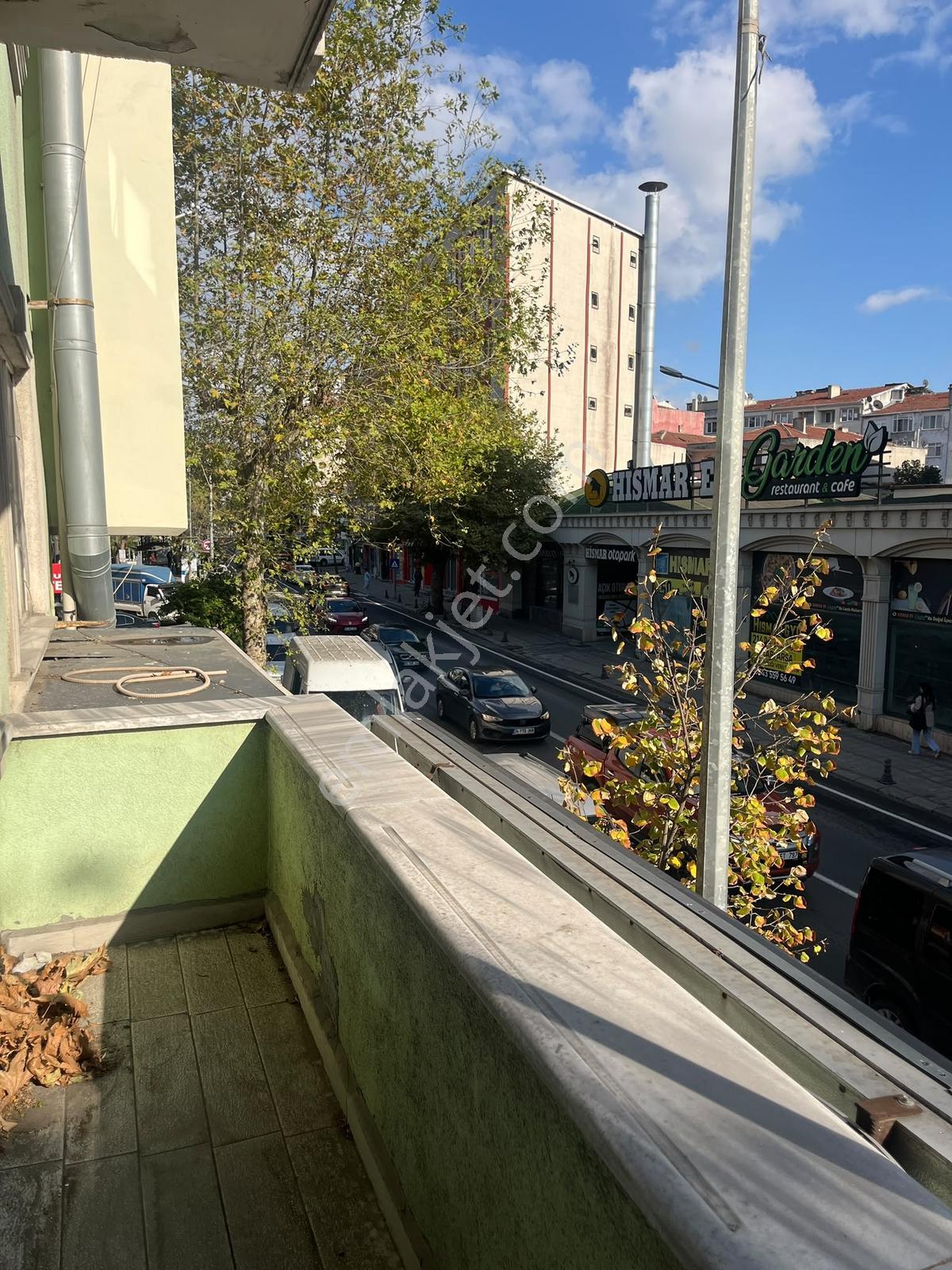 Çorlu Merkezde 3+1 Satılık - İskanlı Daire — fotoğraf 2