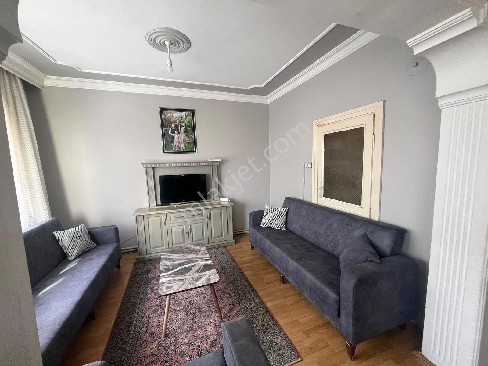 Çorlu Merkezde 3+1 Satılık - İskanlı Daire — fotoğraf 3