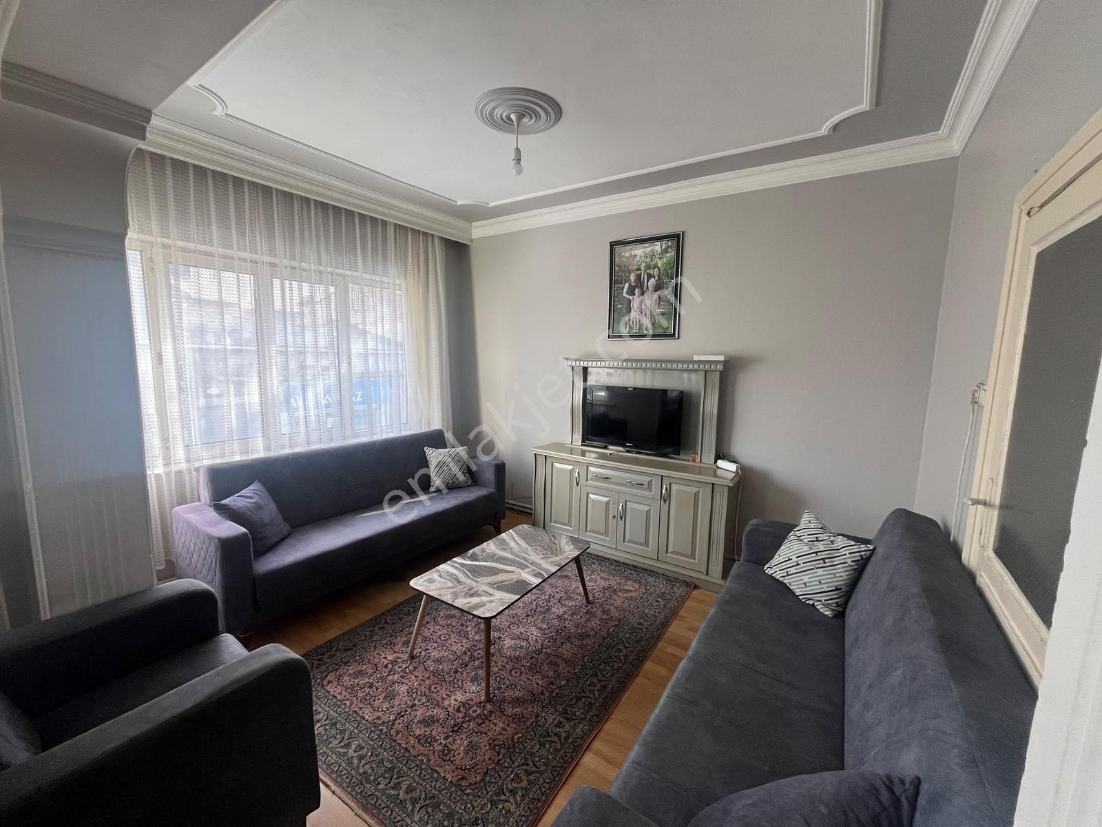 Çorlu Merkezde 3+1 Satılık - İskanlı Daire — fotoğraf 4