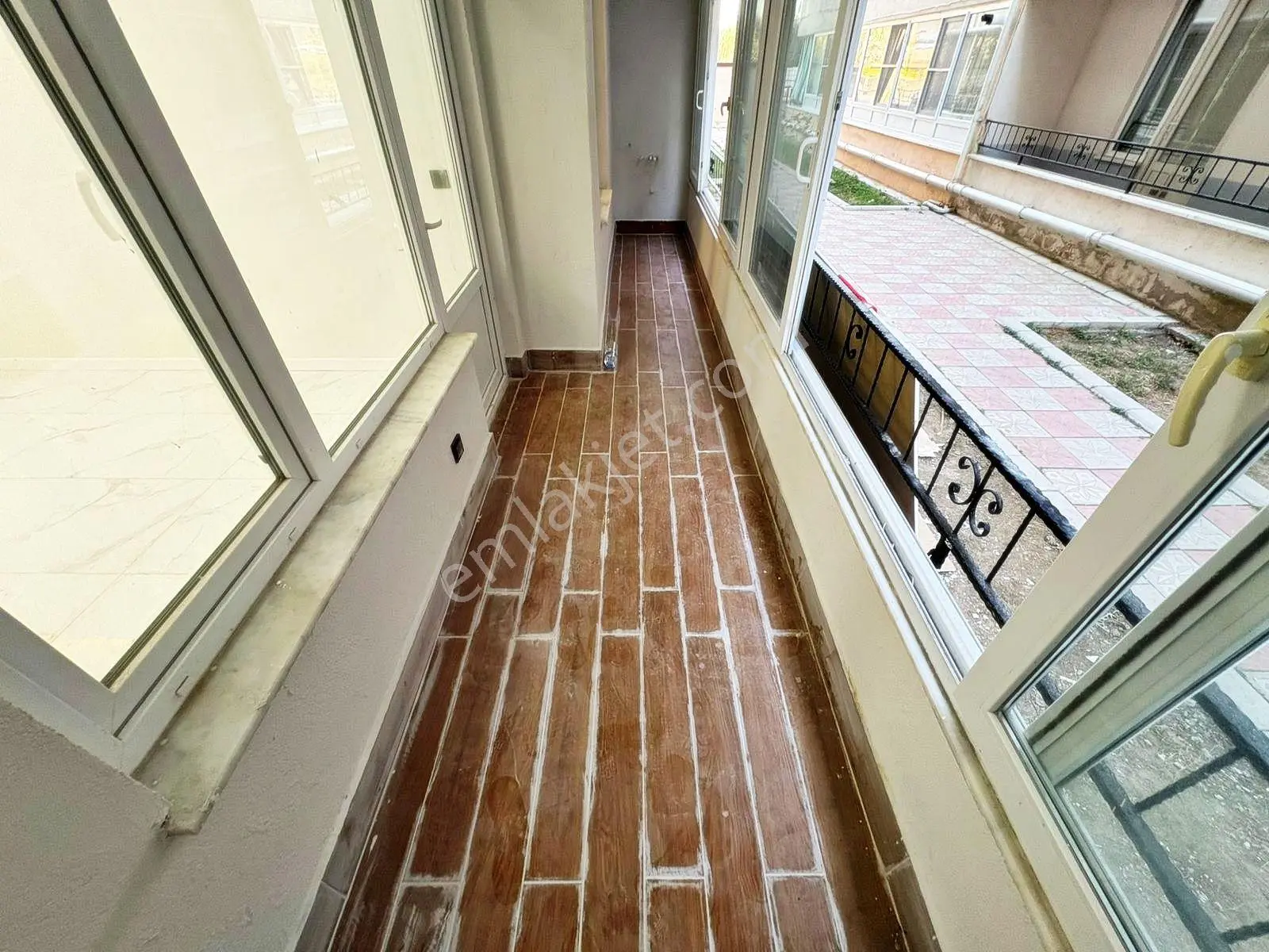 Aktiften Akçay'da Satılık Fırsat! Her Detayıyla Harika Ferah 1+1daire — fotoğraf 6