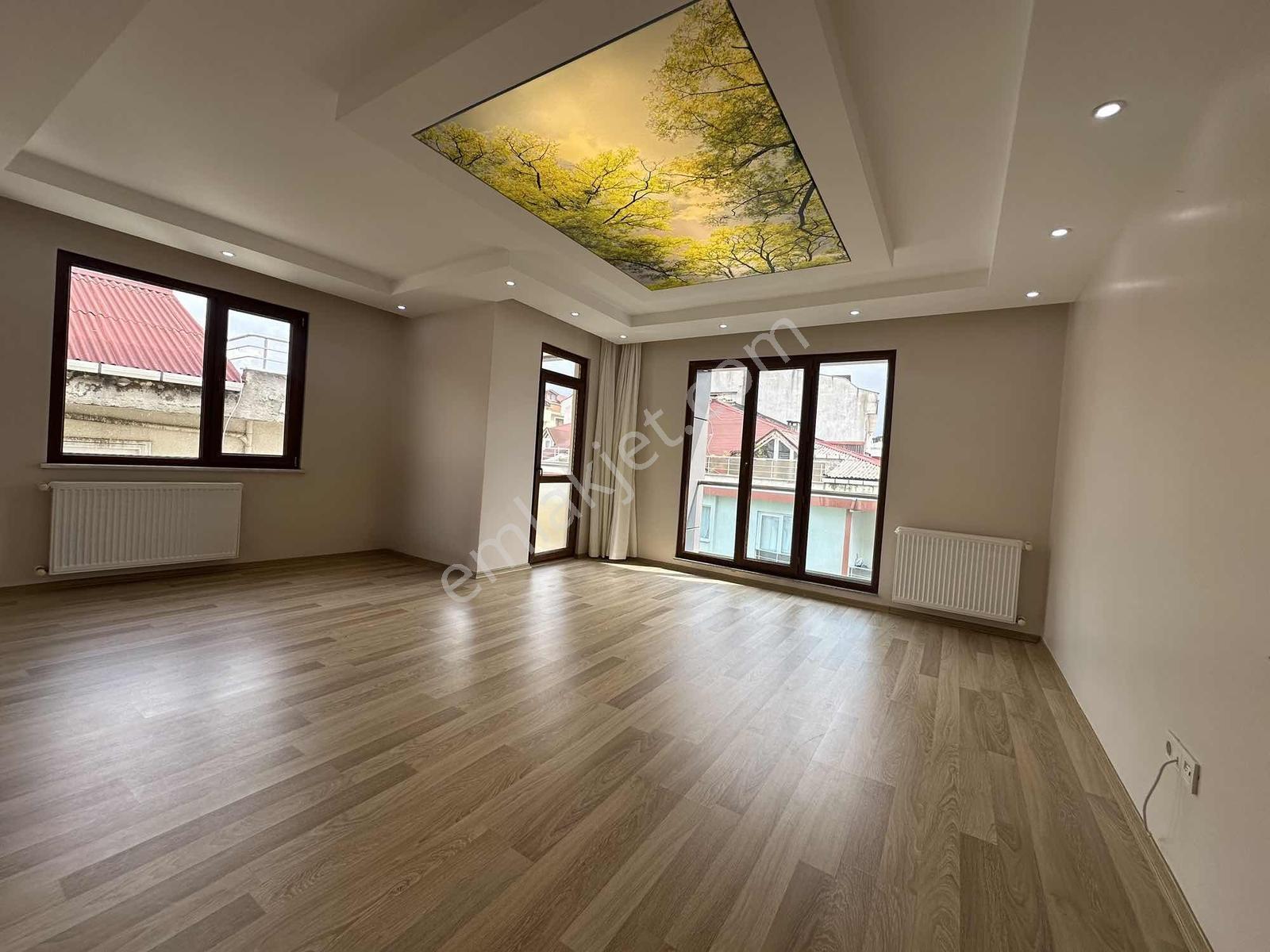 Çekmeköy Merkez Mah 5+2 Satılık Dubleks Daire
