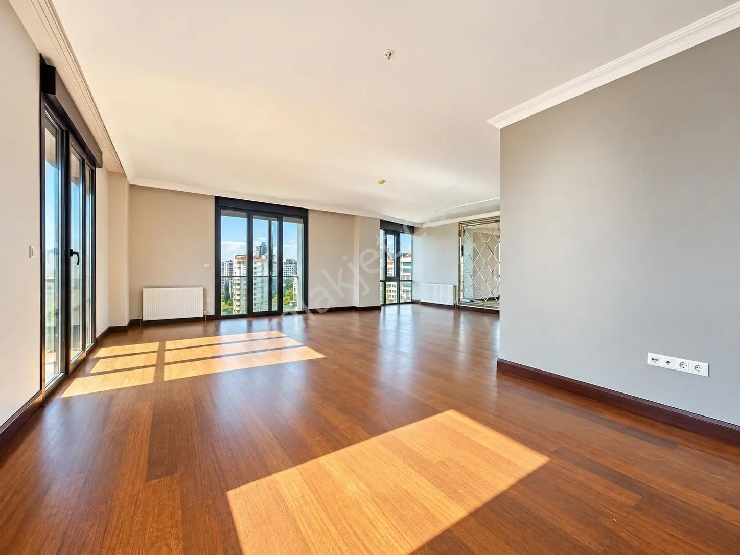 Şaşkınbakkal'da 4+1 Net 155m2 Ebv Banyolu Deniz Manzaralı Boş — fotoğraf 4