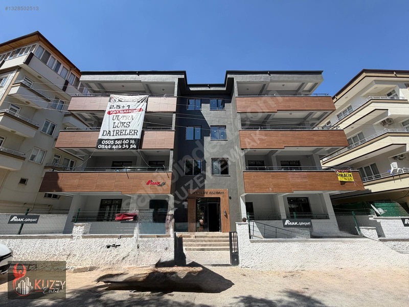 Kuzey'Den Merkezde Kiralık Sıfır 2,5+1 Kat Bahçe Balkon Daire...