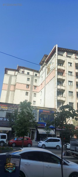 Yüksekova Nehil Emlak Tan Merkezi Konumda Satılık 1+0 Daire.