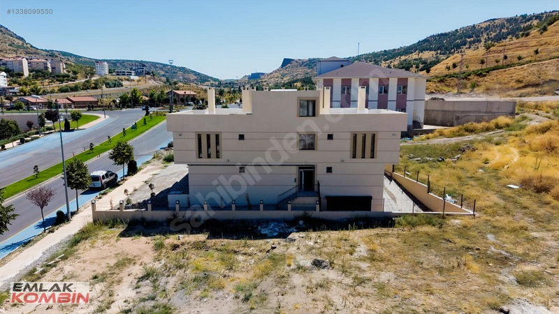 *emlak Kombin*nevşehir/raşitbey Mah.42 M2 Kiralık Lüks Dükkan — fotoğraf 10