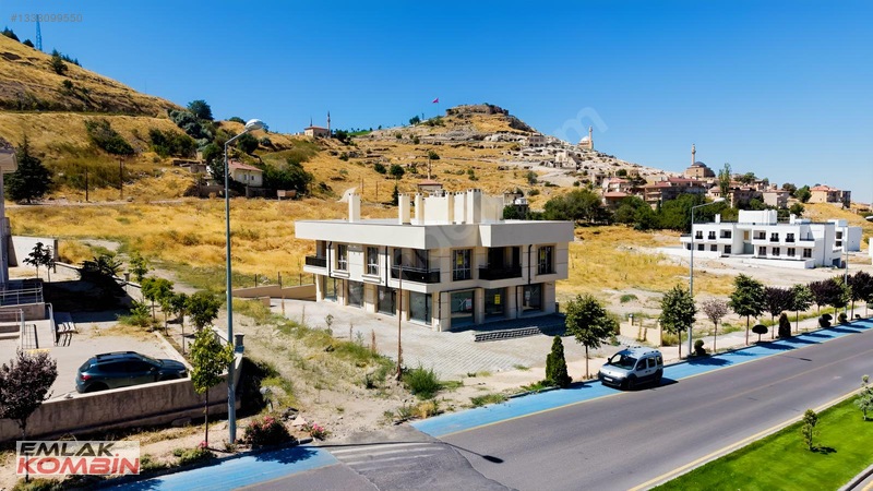*emlak Kombin*nevşehir/raşitbey Mah.42 M2 Kiralık Lüks Dükkan — fotoğraf 18
