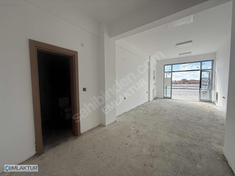 Toki Taşoluk'ta Ana Arterde 40 M² Kiralık Ticari Alan — fotoğraf 5