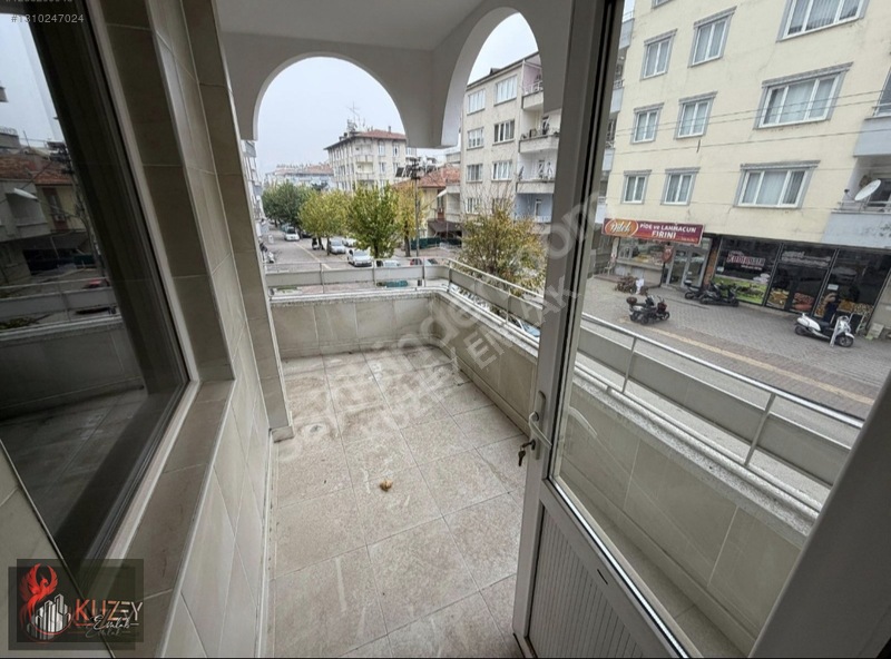 Kuzey'den Merkezde Satılık Temiz 3+1 Daire...... — fotoğraf 6