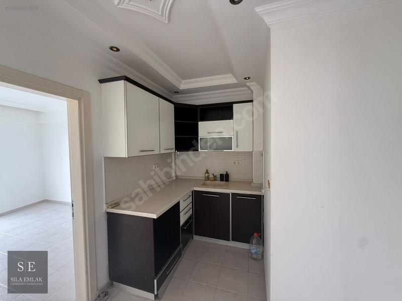 Deniz Manzaralı Havuzlu Sitede 2+1 Eşyasız Kiralık Daire — fotoğraf 6