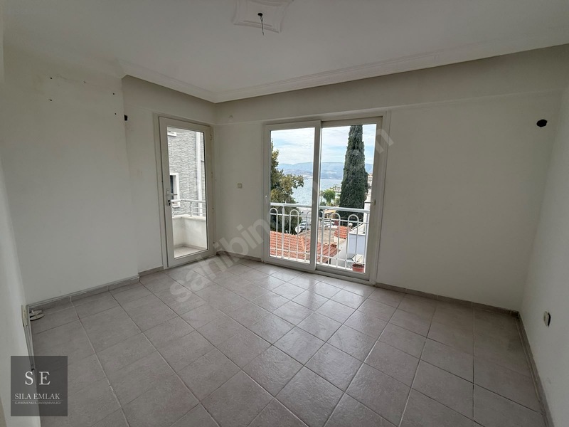Deniz Manzaralı Havuzlu Sitede 2+1 Eşyasız Kiralık Daire — fotoğraf 10