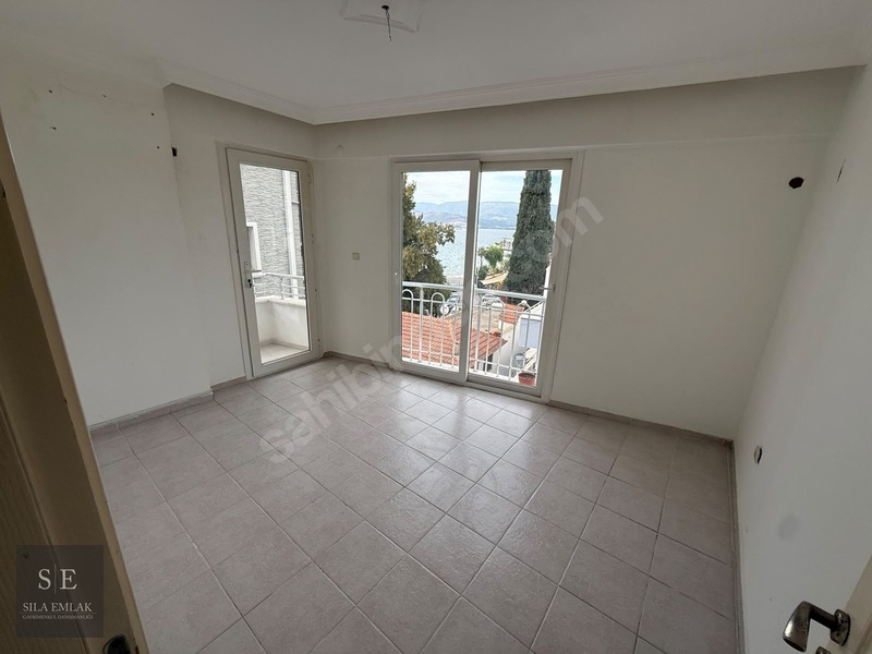 Deniz Manzaralı Havuzlu Sitede 2+1 Eşyasız Kiralık Daire — fotoğraf 12