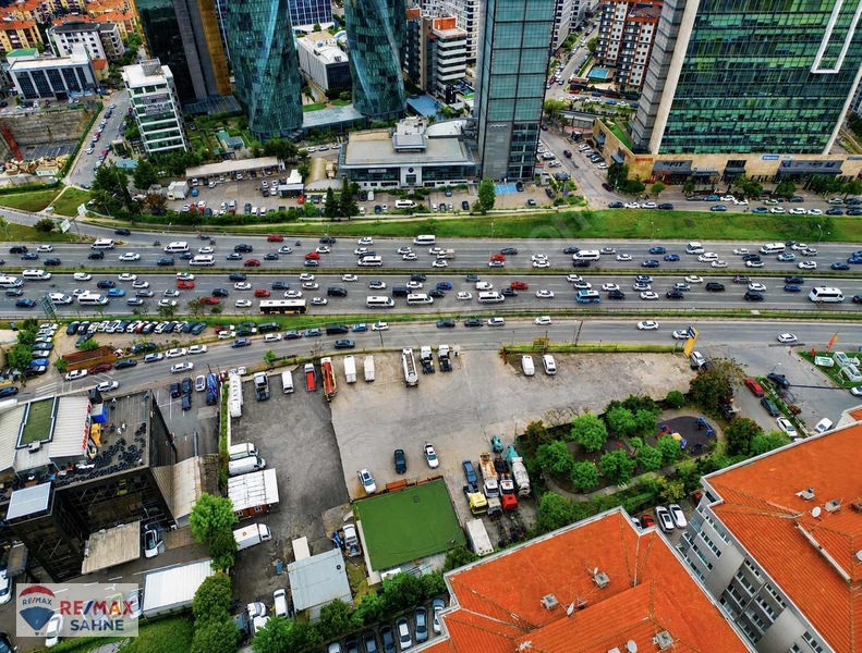 Maltepe E-5 Cepheli 3,500m2 Prestijli Ticari İmarlı Kiralık Arsa — fotoğraf 2