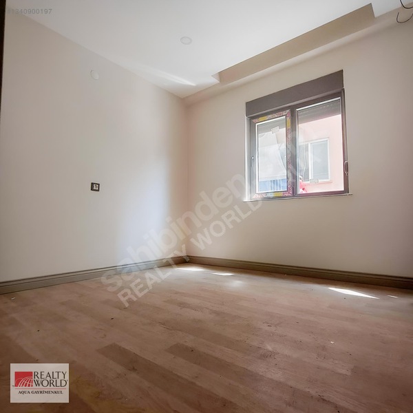 Şehir Merkezinde Havuzlu Kapalı Otoparklı Satılık 2+1 Daire — fotoğraf 5