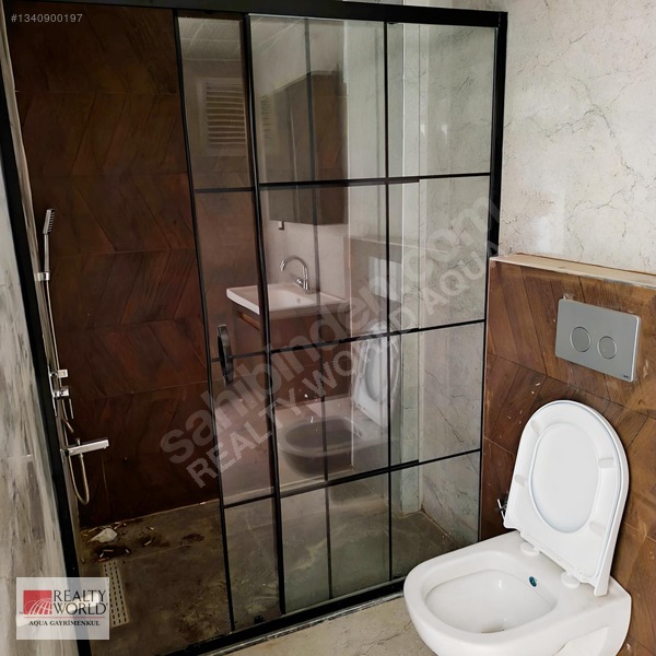 Şehir Merkezinde Havuzlu Kapalı Otoparklı Satılık 2+1 Daire — fotoğraf 13