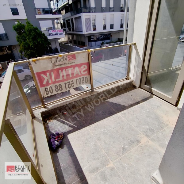 Şehir Merkezinde Havuzlu Kapalı Otoparklı Satılık 2+1 Daire — fotoğraf 16