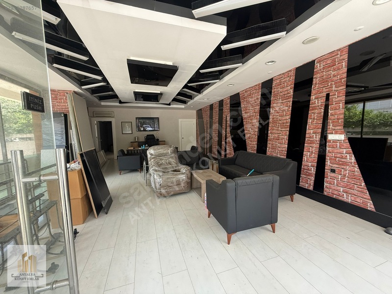 Kırcami Cadde Üzeri Depolu Geniş 1+1 Kiralık Ofis — fotoğraf 2