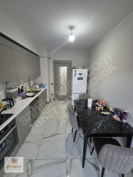 Meydan Zeytinburnu'nda 2 Aya Teslim Satılık 2+1 Geniş Tip Daire — fotoğraf 12