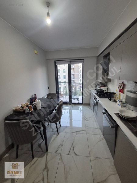 Meydan Zeytinburnu'nda 2 Aya Teslim Satılık 2+1 Geniş Tip Daire — fotoğraf 13