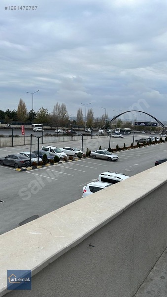 İstanbul Yoluna Cephe Türeli Batıpark Plazada Kiralık Lüks Ofis — fotoğraf 2