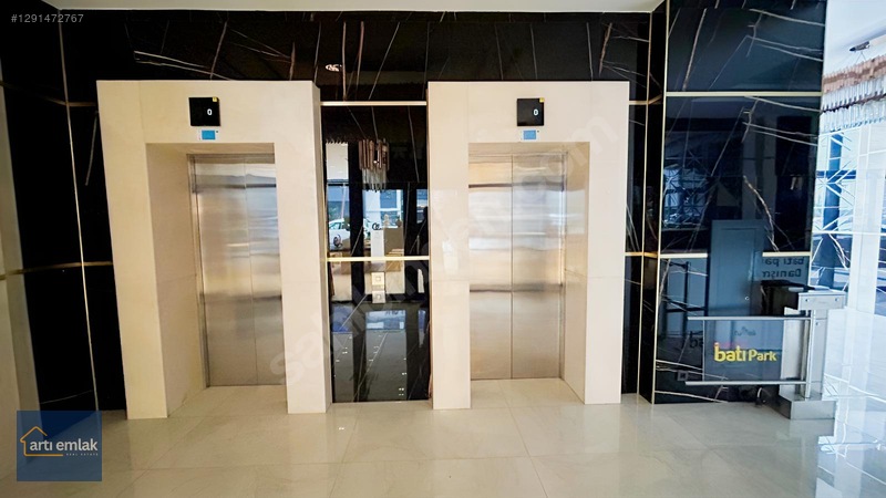 İstanbul Yoluna Cephe Türeli Batıpark Plazada Kiralık Lüks Ofis — fotoğraf 5